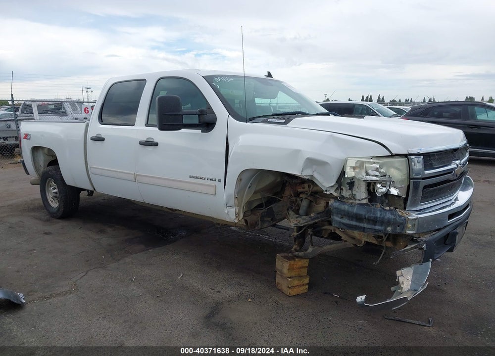 2009 CHEVROLET SILVERADO 2500HD LT VIN: 1GCHK53689F100514