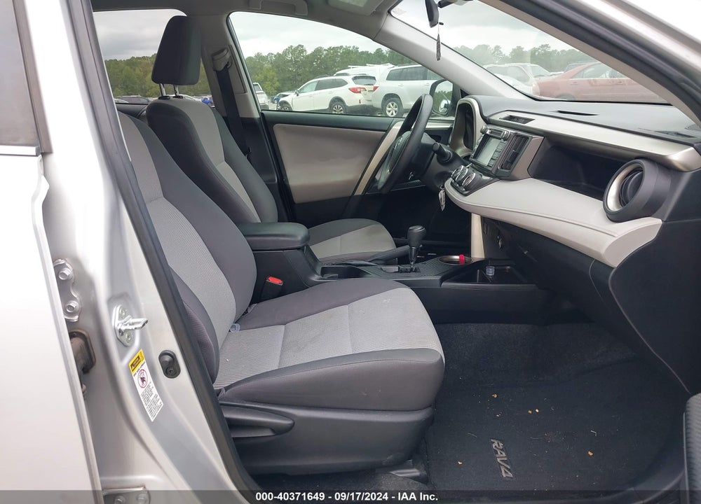 2015 TOYOTA RAV4 LE VIN: 2T3ZFREV7FW190611