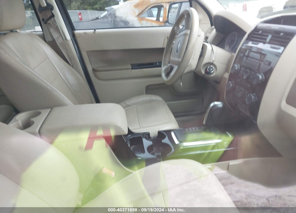 2011 FORD ESCAPE LIMITED VIN: 1FMCU0E78BKA60392