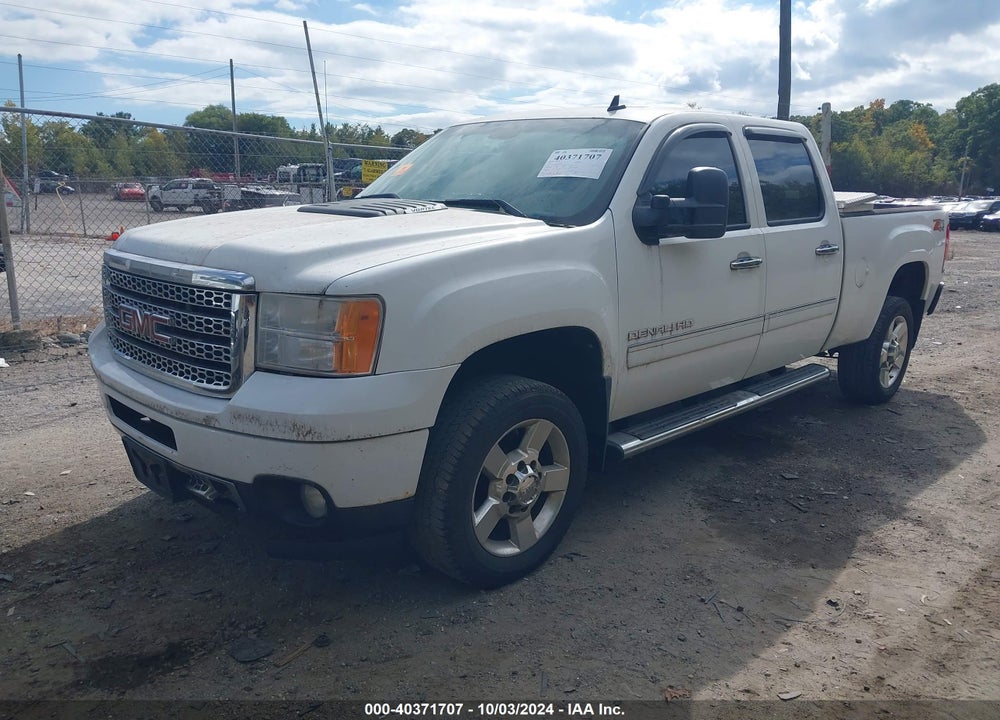 2011 GMC SIERRA 2500HD DENALI VIN: 1GT125CGXBF183816