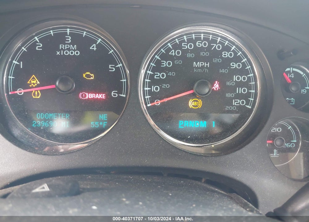 2011 GMC SIERRA 2500HD DENALI VIN: 1GT125CGXBF183816