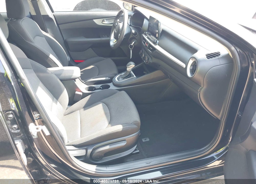 2023 KIA FORTE LXS VIN: 3KPF24AD2PE599417