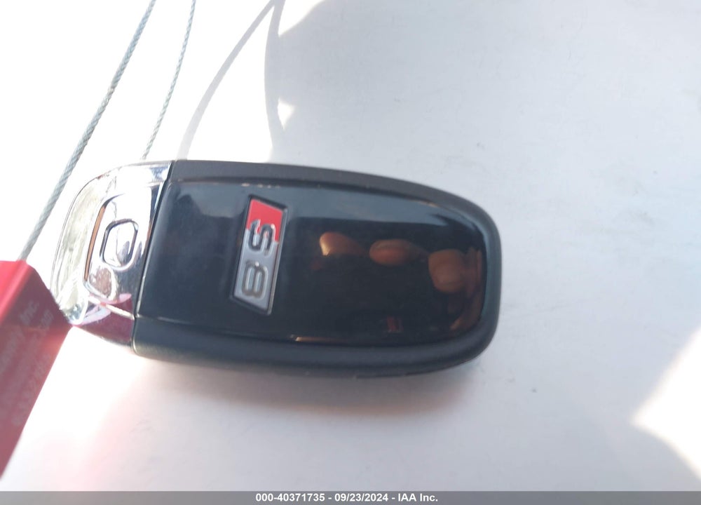 2016 AUDI S8 4.0T PLUS VIN: WUAJ5AFD9GN901034