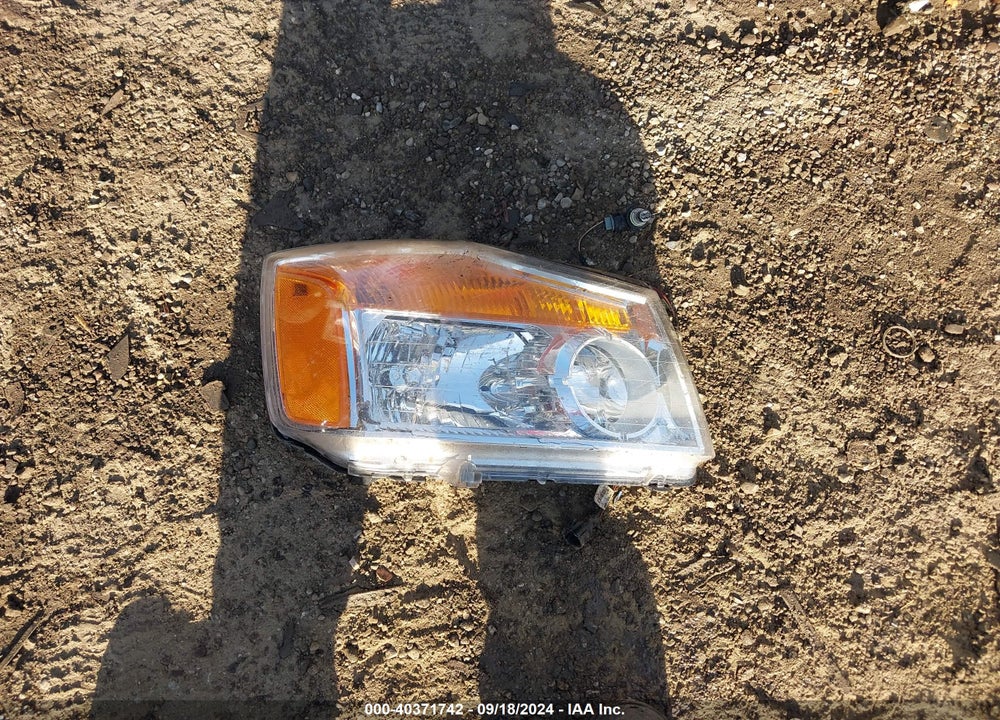 2011 NISSAN TITAN SL VIN: 1N6AA0EC7BN305163