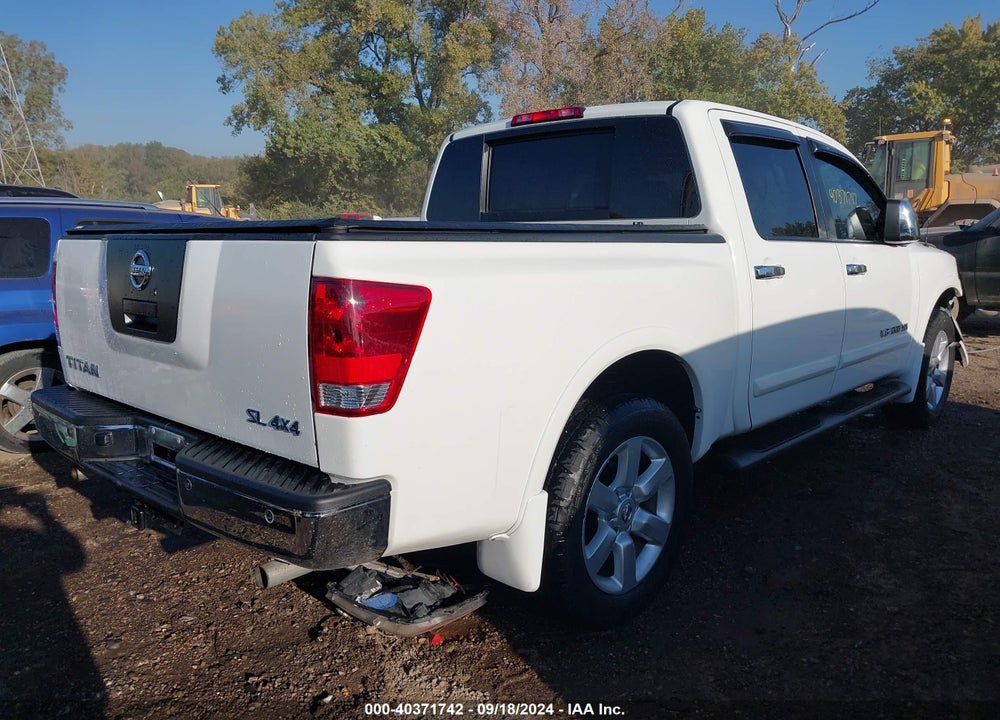 2011 NISSAN TITAN SL VIN: 1N6AA0EC7BN305163
