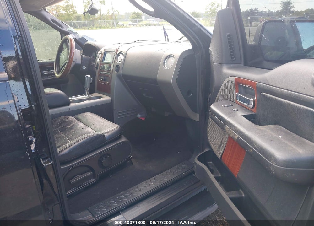 2005 FORD F-150 LARIAT/XLT VIN: 1FTPW12595FB52990