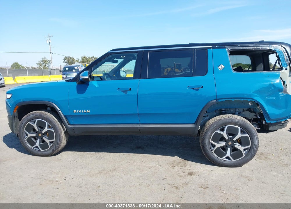2023 RIVIAN R1S ADVENTURE VIN: 7PDSGABA1PN025608