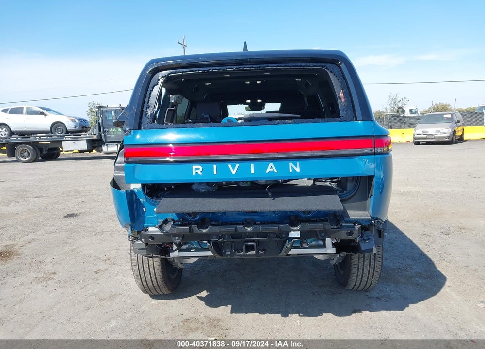 2023 RIVIAN R1S ADVENTURE VIN: 7PDSGABA1PN025608