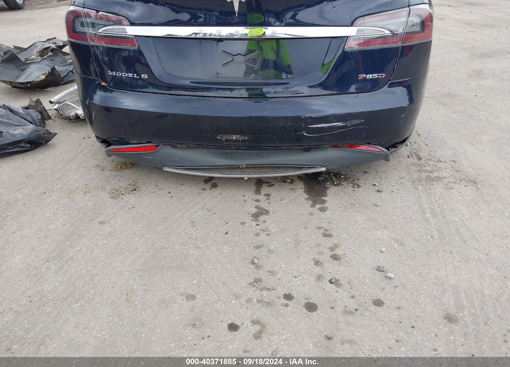 2014 TESLA MODEL S P85D VIN: 5YJSA1H22EFP66113