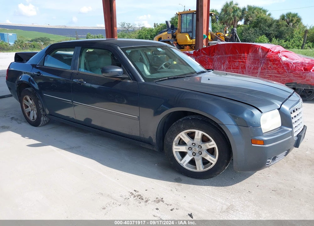2007 CHRYSLER 300 TOURING VIN: 2C3KA53G67H833601