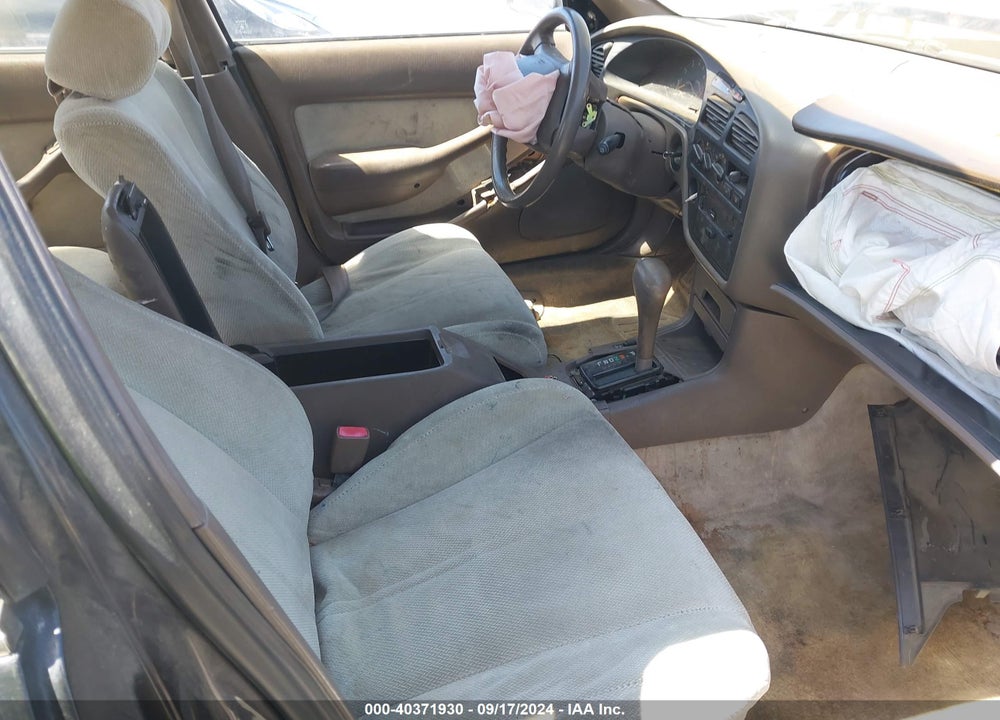 1994 TOYOTA CAMRY LE VIN: JT2GK12E1R0069440