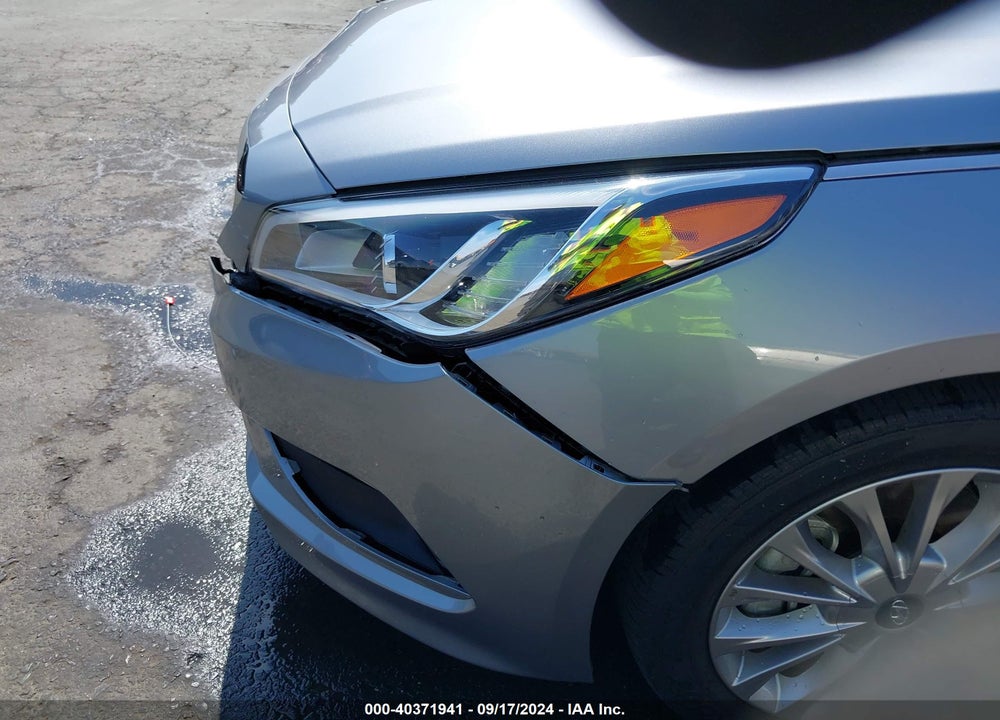 2015 HYUNDAI SONATA LIMITED/SPORT VIN: 5NPE34AF0F8036905
