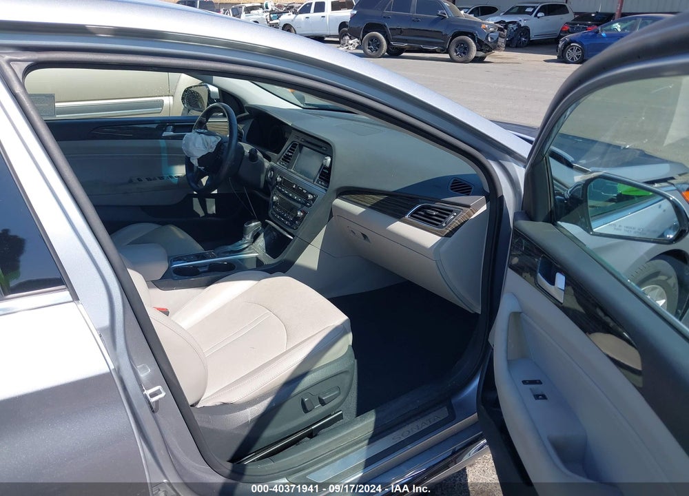2015 HYUNDAI SONATA LIMITED/SPORT VIN: 5NPE34AF0F8036905