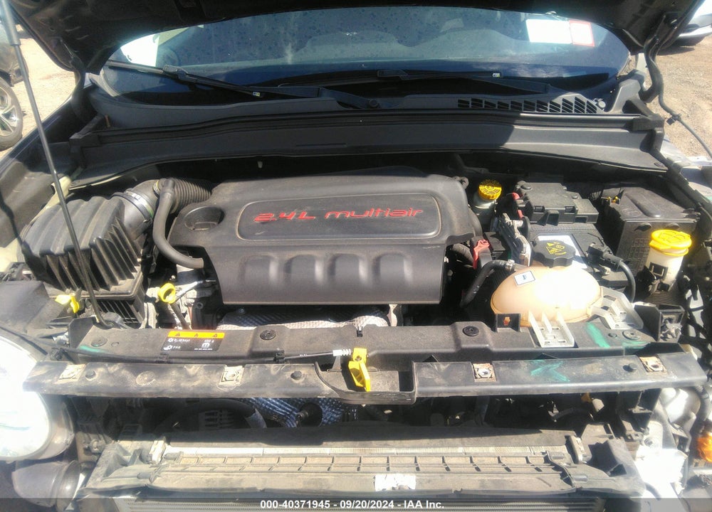 2016 JEEP RENEGADE LATITUDE VIN: ZACCJBBT6GPE06897