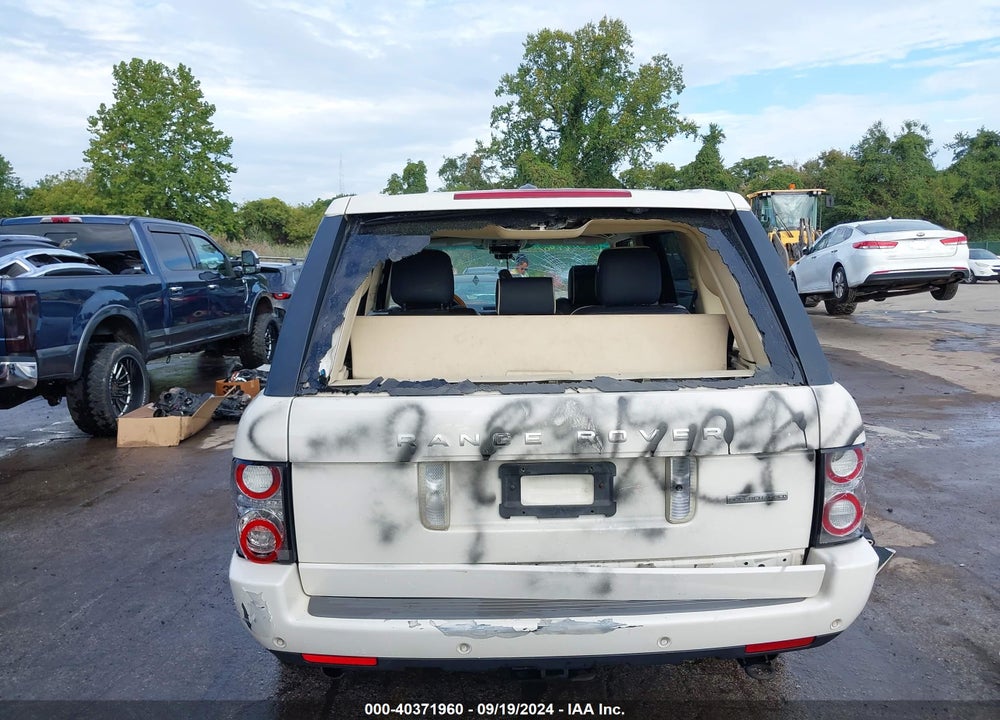 2010 LAND ROVER RANGE ROVER SUPERCHARGED VIN: SALMF1E43AA327675