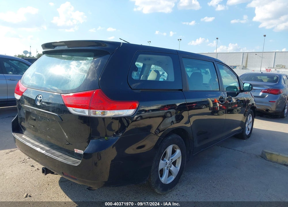 2011 TOYOTA SIENNA VIN: 5TDKA3DC3BS008525