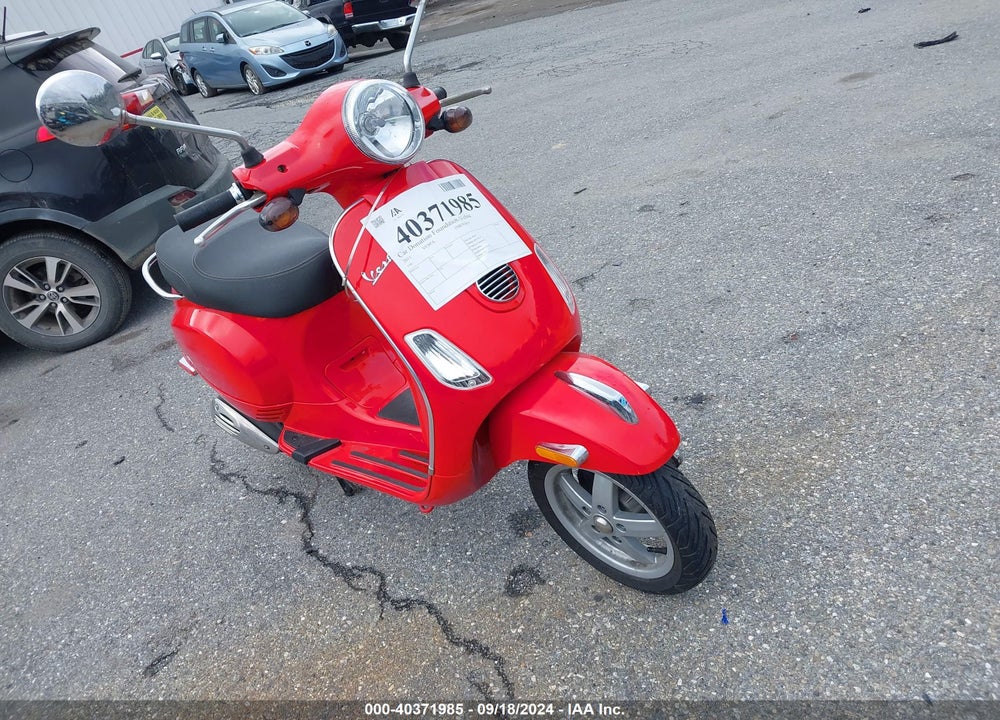 2011 VESPA LX 50 VIN: ZAPC386B2B5300185