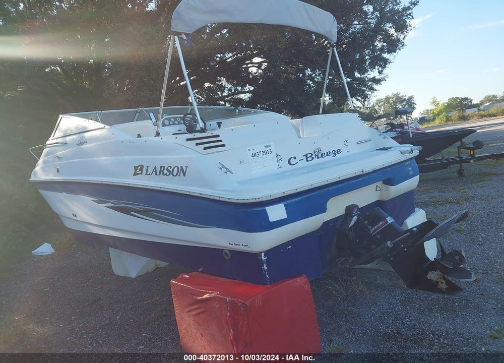 2000 UNKNOWN LARSON BOATS VIN: LAR59557A000