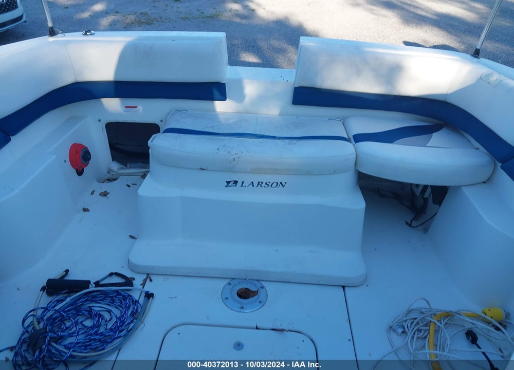 2000 UNKNOWN LARSON BOATS VIN: LAR59557A000