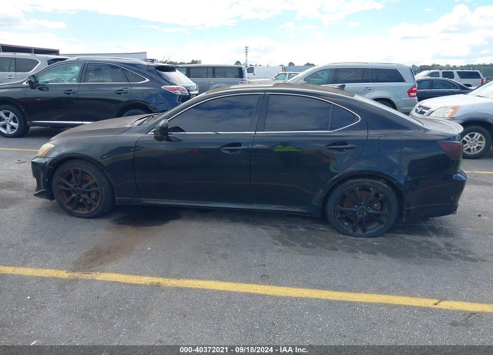 2007 LEXUS IS 350 VIN: JTHBE262072009776