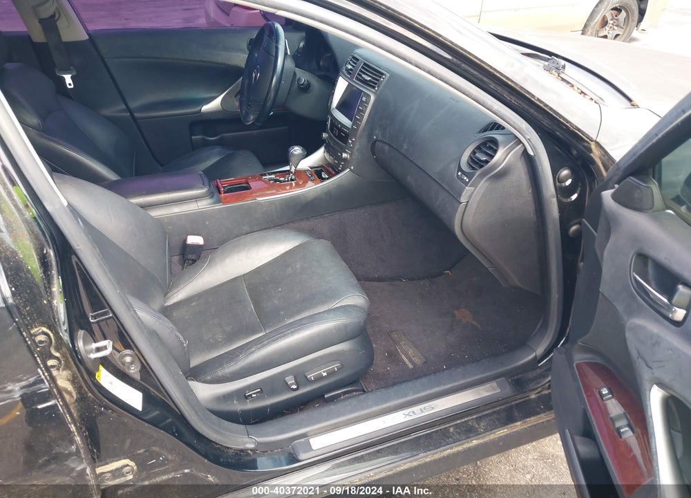 2007 LEXUS IS 350 VIN: JTHBE262072009776
