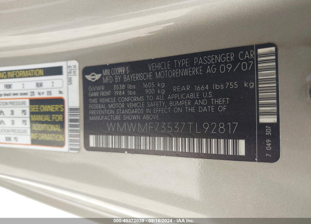 2007 MINI COOPER S VIN: WMWMF73537TL92817