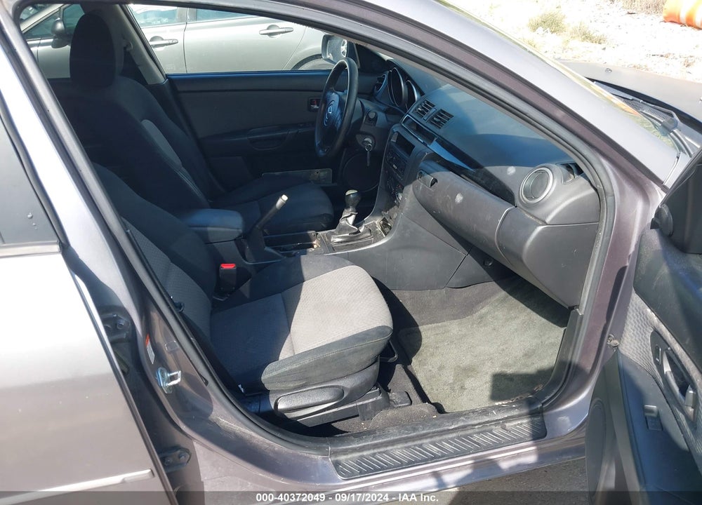 2006 MAZDA 3 I VIN: JM1BK32F061409575