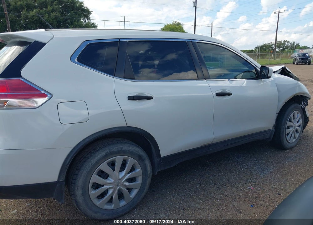 2016 NISSAN ROGUE S VIN: JN8AT2MT0GW029568