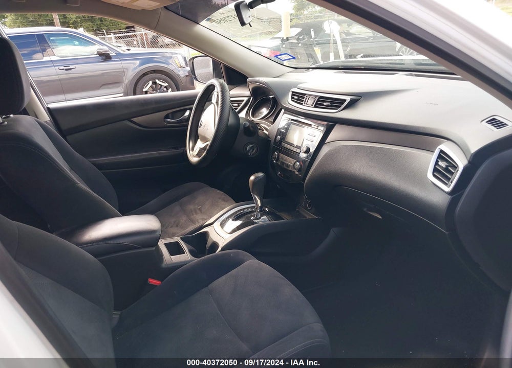 2016 NISSAN ROGUE S VIN: JN8AT2MT0GW029568