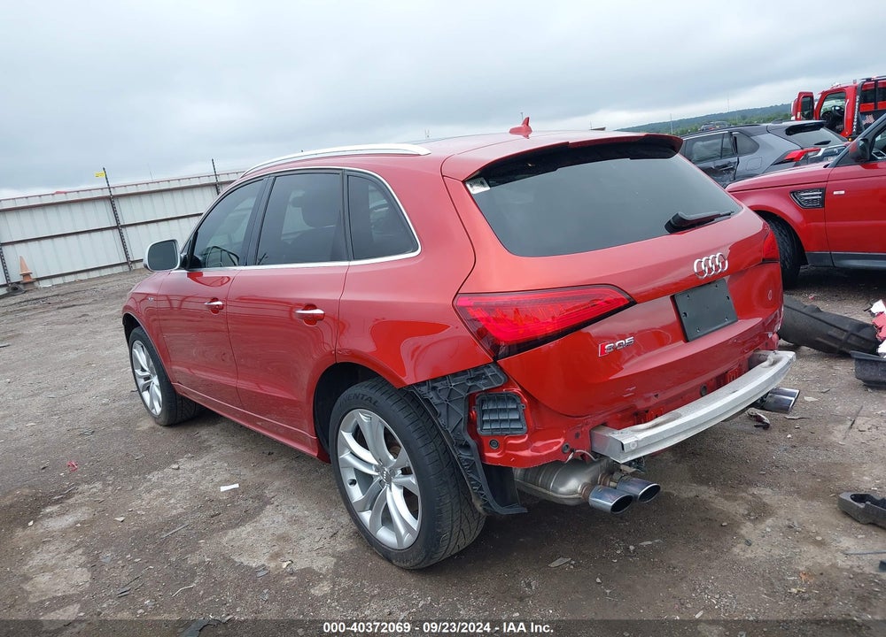 2015 AUDI SQ5 3.0T PREMIUM PLUS VIN: WA1CGAFP7FA021878
