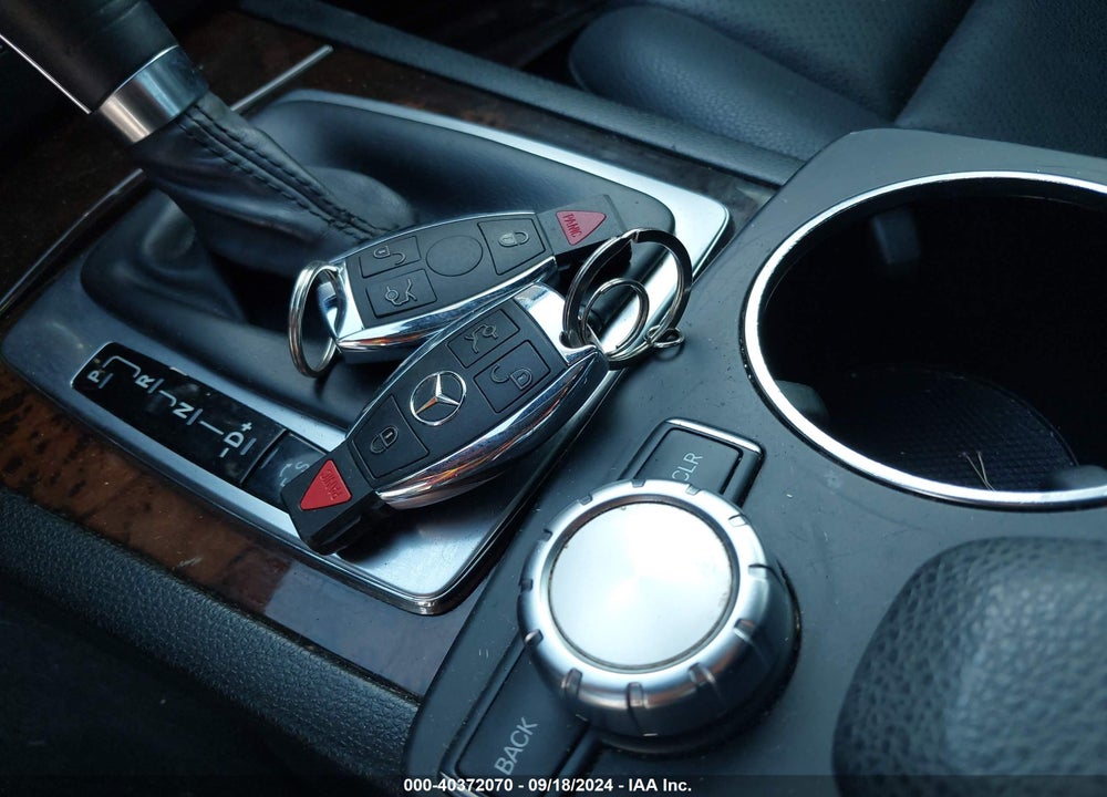 2014 MERCEDES-BENZ C 250 LUXURY/SPORT VIN: WDDGF4HB7EG243576