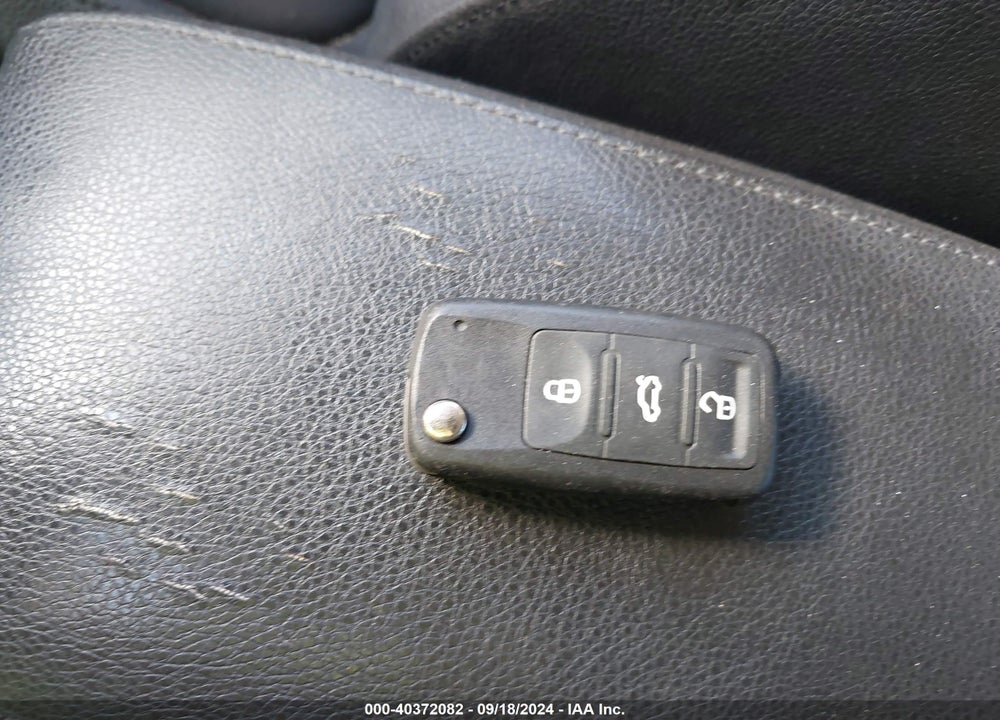 2012 VOLKSWAGEN JETTA 2.5L SE VIN: 3VWDP7AJ8CM425039