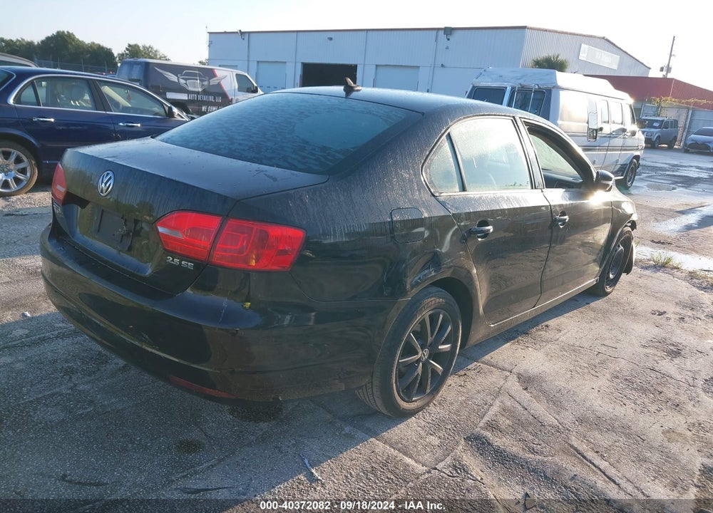 2012 VOLKSWAGEN JETTA 2.5L SE VIN: 3VWDP7AJ8CM425039