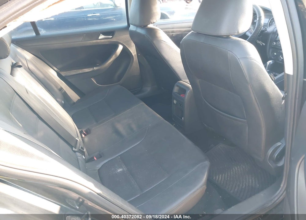 2012 VOLKSWAGEN JETTA 2.5L SE VIN: 3VWDP7AJ8CM425039