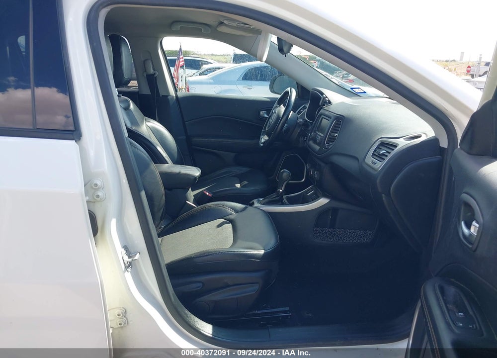 2018 JEEP COMPASS LATITUDE FWD VIN: 3C4NJCBB5JT248154