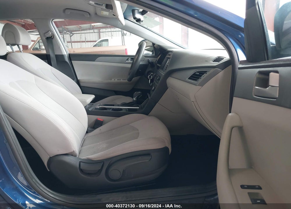 2016 HYUNDAI SONATA SE VIN: 5NPE24AFXGH285801