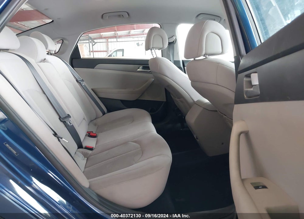 2016 HYUNDAI SONATA SE VIN: 5NPE24AFXGH285801
