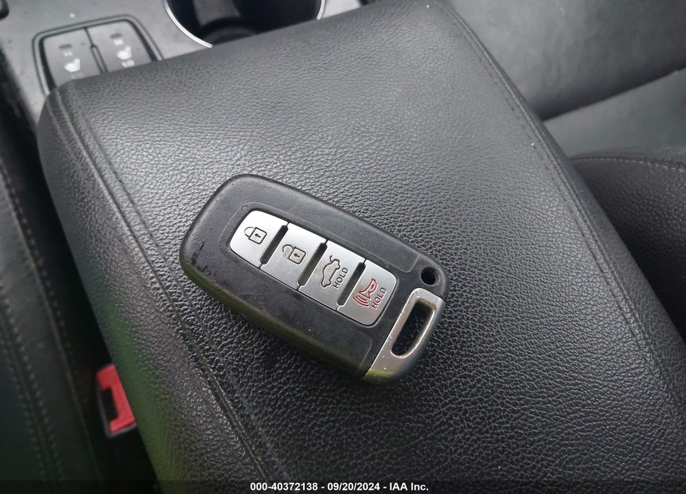 2011 HYUNDAI SONATA LIMITED VIN: 5NPEC4AC7BH009331