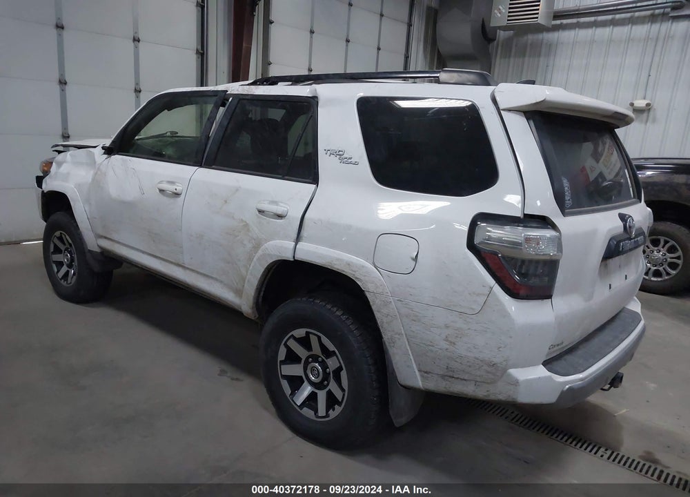 2020 TOYOTA 4RUNNER TRD OFF ROAD VIN: JTEBU5JR9L5800614