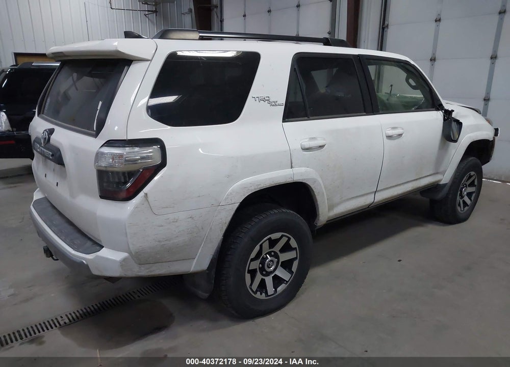 2020 TOYOTA 4RUNNER TRD OFF ROAD VIN: JTEBU5JR9L5800614