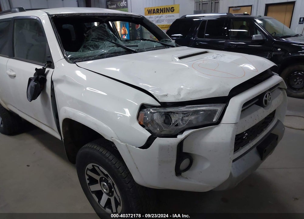 2020 TOYOTA 4RUNNER TRD OFF ROAD VIN: JTEBU5JR9L5800614