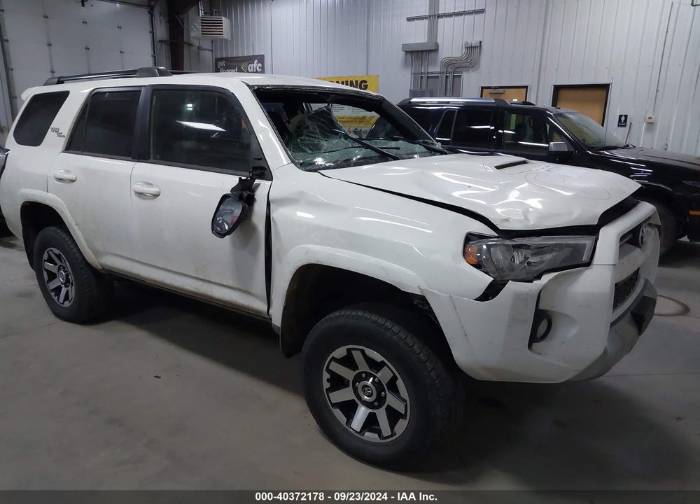 2020 TOYOTA 4RUNNER TRD OFF ROAD VIN: JTEBU5JR9L5800614