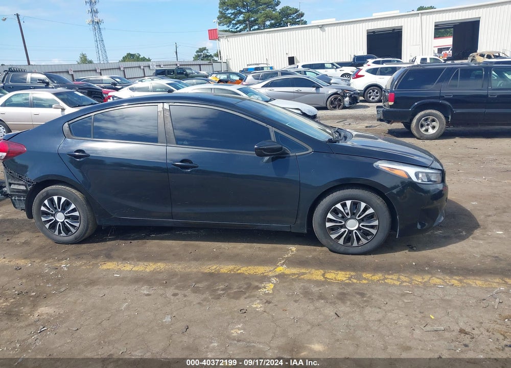2018 KIA FORTE LX VIN: 3KPFK4A78JE244480