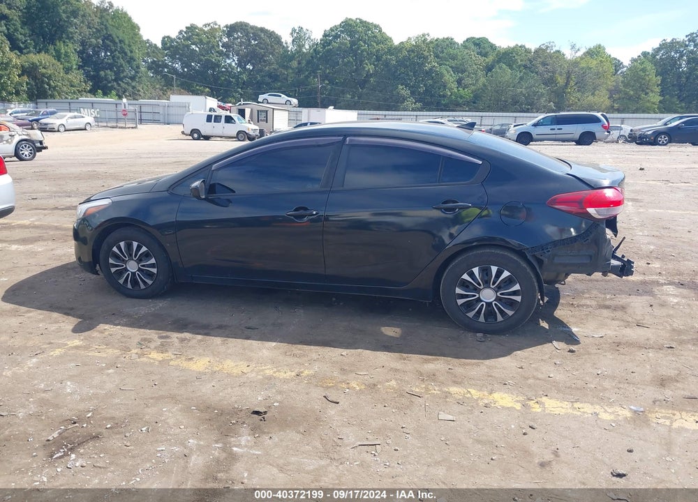 2018 KIA FORTE LX VIN: 3KPFK4A78JE244480