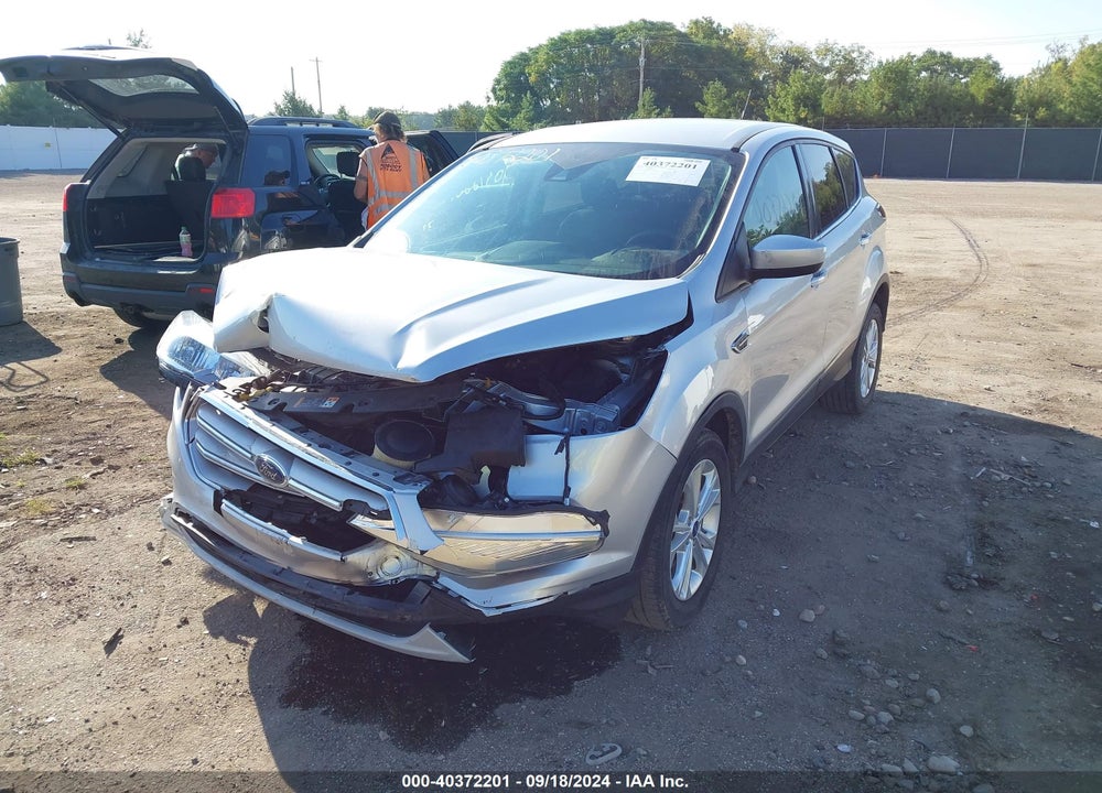 2019 FORD ESCAPE SE VIN: 1FMCU9GD9KUA08233
