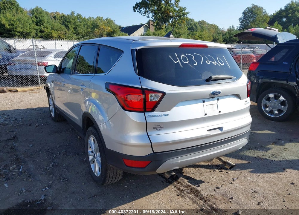2019 FORD ESCAPE SE VIN: 1FMCU9GD9KUA08233