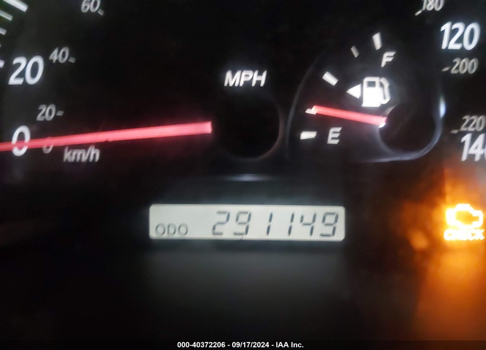 2002 TOYOTA CAMRY LE VIN: JTDBE32K720105387