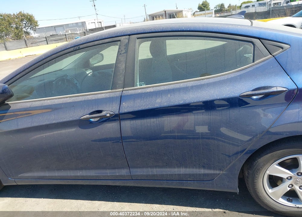 2015 HYUNDAI ELANTRA SE VIN: 5NPDH4AE7FH563716