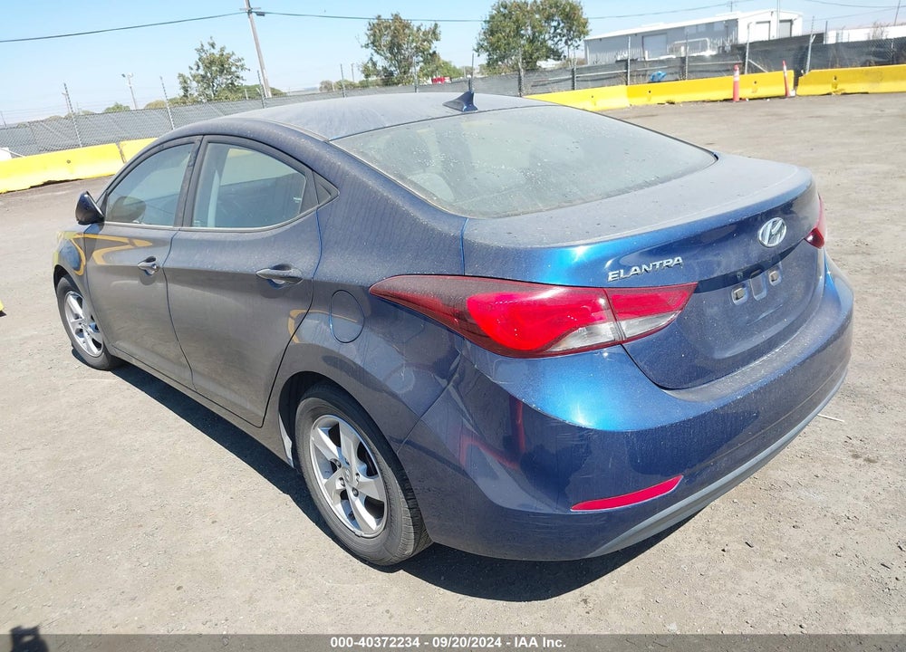 2015 HYUNDAI ELANTRA SE VIN: 5NPDH4AE7FH563716
