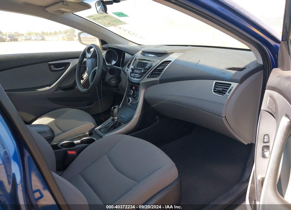 2015 HYUNDAI ELANTRA SE VIN: 5NPDH4AE7FH563716